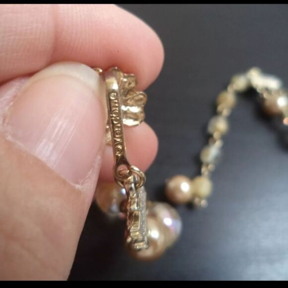 *RARE* STUNNING VINTAGE ESTATE SIGNED VENDOME GLASS DBL 16" NECKLACE - Picture 2 of 2